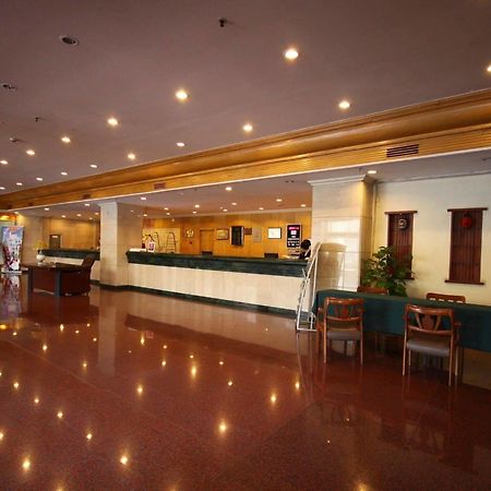 Hampton By Hilton Dalian Zhongshan Buitenkant foto