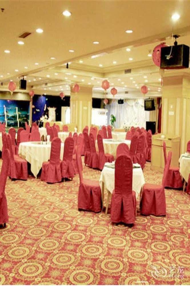 Hampton By Hilton Dalian Zhongshan Buitenkant foto