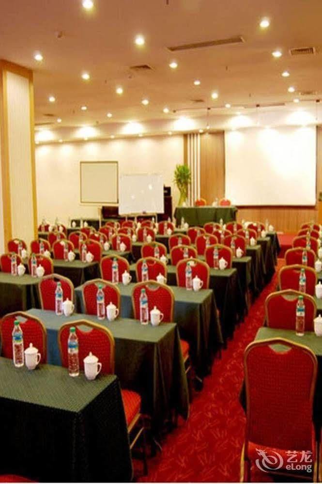Hampton By Hilton Dalian Zhongshan Buitenkant foto