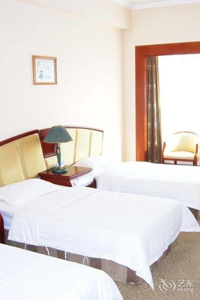 Hampton By Hilton Dalian Zhongshan Buitenkant foto