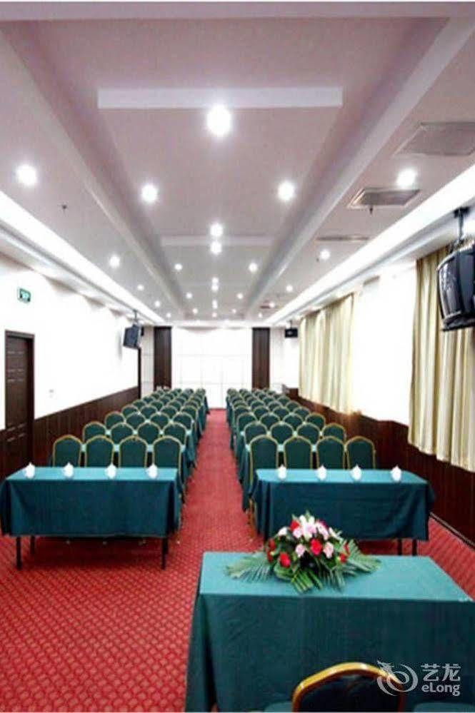 Hampton By Hilton Dalian Zhongshan Buitenkant foto
