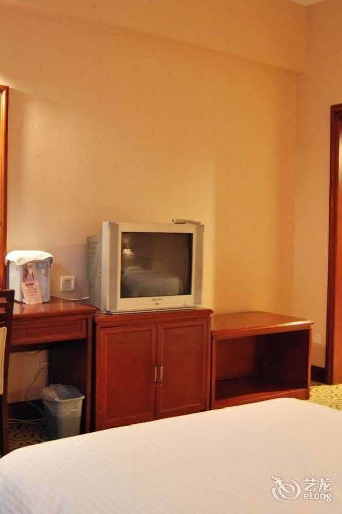 Hampton By Hilton Dalian Zhongshan Buitenkant foto